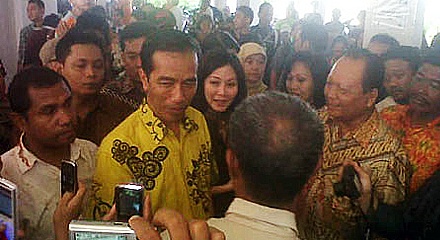 Jokowi Janjikan Lapangan Kerja Bagi Warga yang Direlokasi ke Marunda