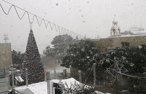 Badai Salju Menyambut Natal di Bethlehem
