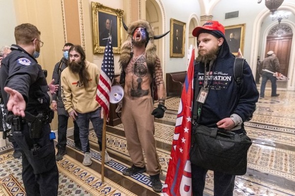 Serangan Pendukung Trump ke Gedung Capitol AS