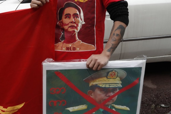 Aksi Tolak Kudeta Meluas, Militer Myanmar Tutup Internet