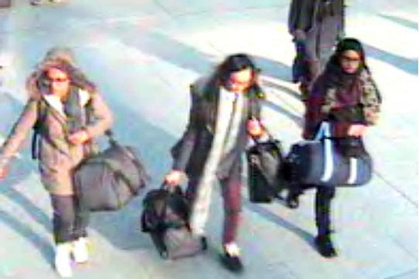 Pengadilan Inggris: Perempuan Yang Bergabung dengan ISIS Tak Seharusnya Diizinkan Kembali