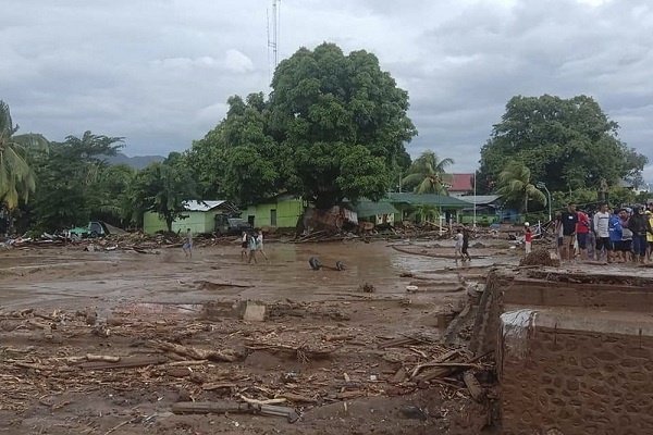 Banjir Bandang di Flores Timur, NTT, 41 Tewas