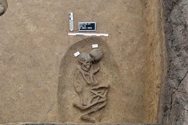Arkeolog Temukan Makam Kuno dari Masa 6.000 SM di Mesir