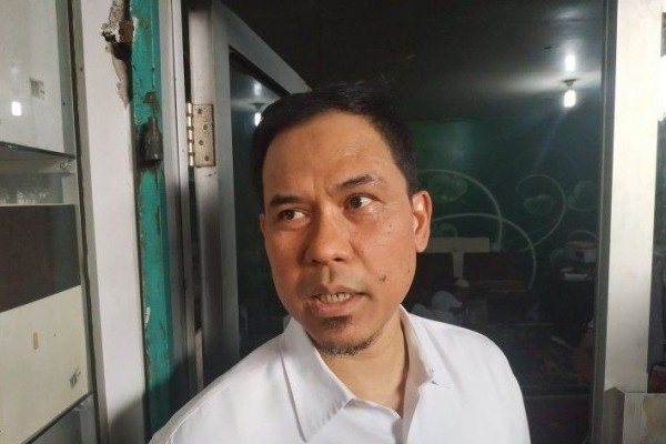 Sesuai SOP, Munarman Ditutup Matanya Ketika Ditangkap