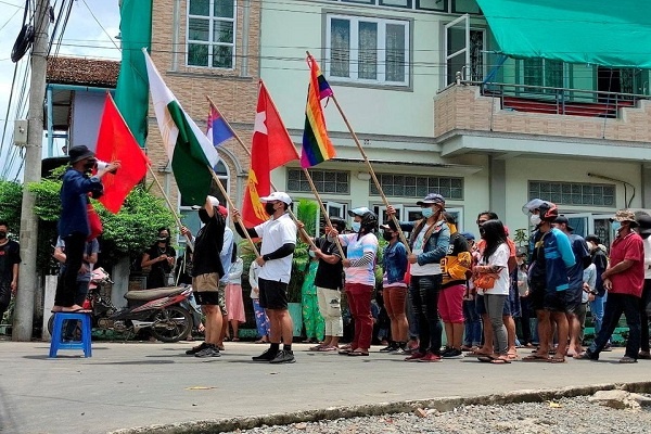 200 NGO Serukan Embargo Senjata pada Myanmar