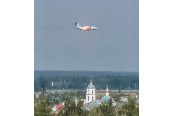  Prototipe Pesawat Angkut Militer Rusia Tatuh ketika Uji Terbang
