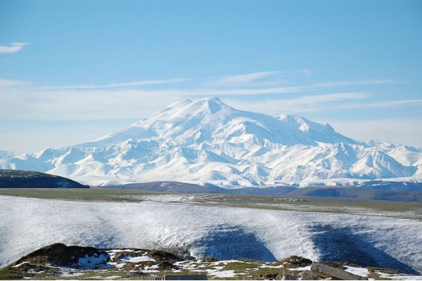 Lima Pendaki Tewas Akibat Badai Salju di Gunung Elbrus, Rusia