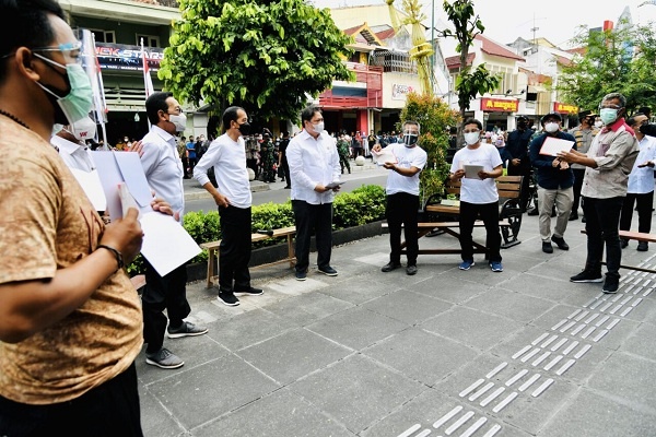 Jokowi Berdialog dengan Warga di Malioboro, Yogyakarta