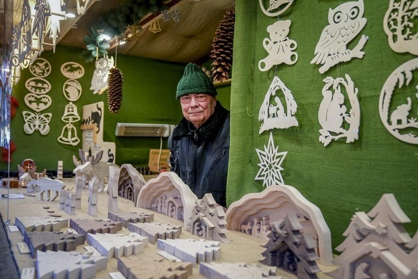 Pasar Natal Pertama Dibuka di Beberapa Kota Eropa