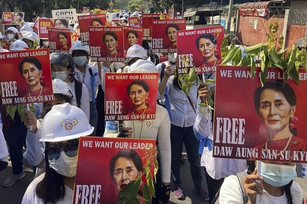 Pengadilan Junta Militer Myanmar Tunda Vonis terhadap Suu Kyi