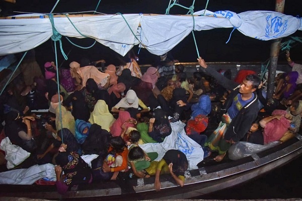 120 Rohingya Mendarat di Aceh, Setelah Berhari-hari Terapung-apung di Laut