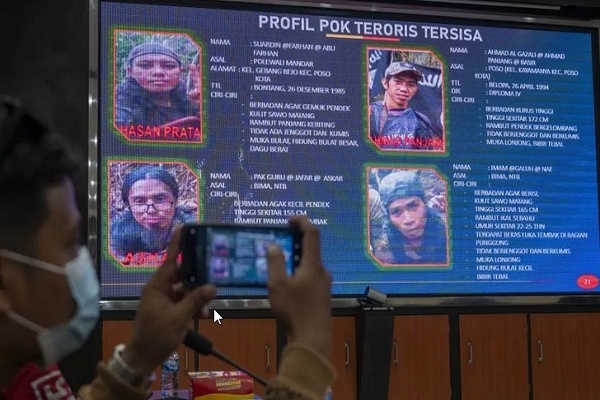 Petugas Tembak Satu Anggota Mujahidin Indonesia Timur