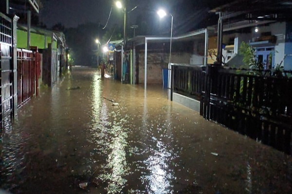 Hujan Deras Berakibat Banjir di Balangan, Jayapura dan Cirebon